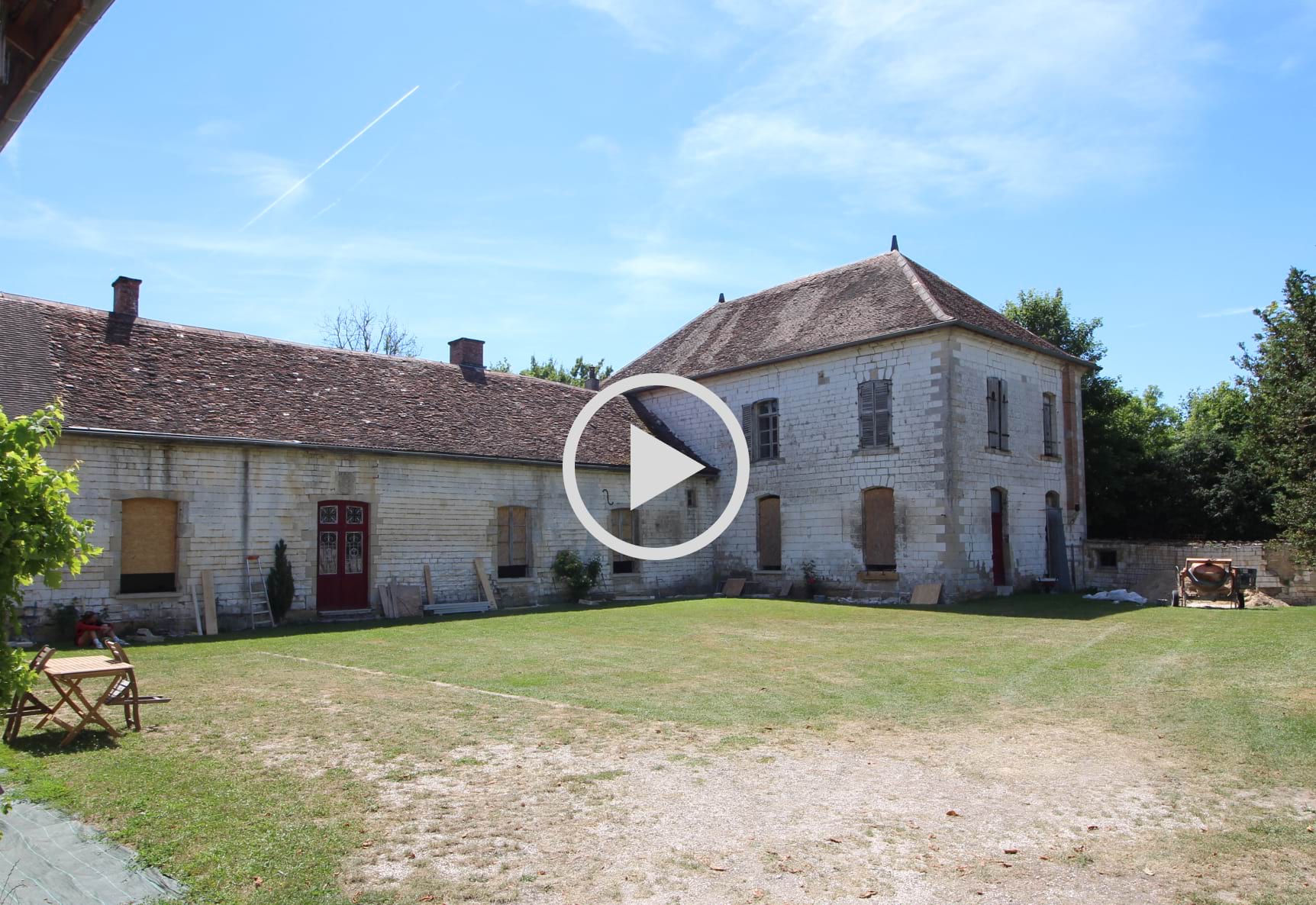 Ferme du 18e siècle avant réfection d’une toiture et charpente anciennes
