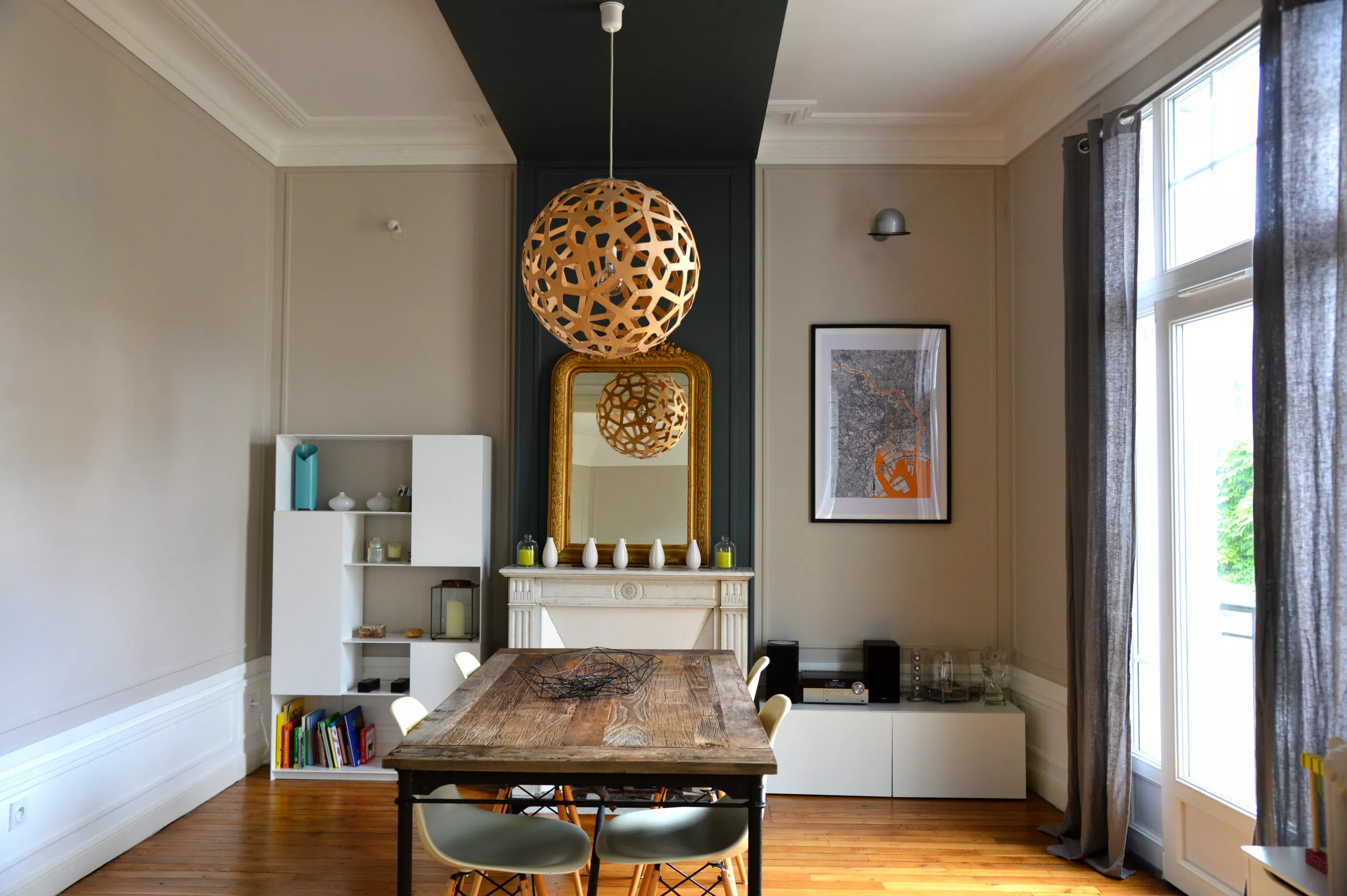 décoration intérieure salle à manger moderne après rénovation appartement ancien