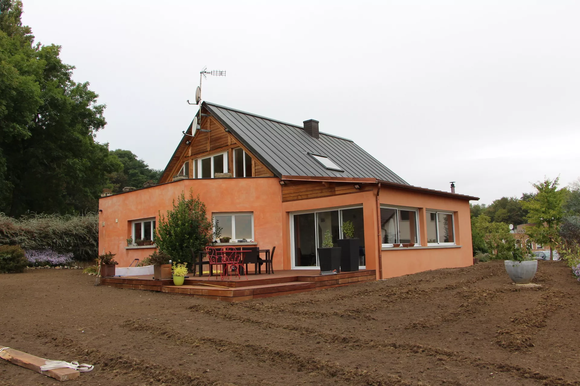 Maison rénovée après construction d'une extension traditionnelle à Reims